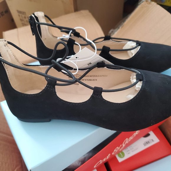 Cat & Jack Girls Evita Zip Up Heel Ballet Flats Wide - Picture 3 of 4